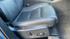 Volvo XC40 2.0 B4P Ultra Dark 5dr Auto Petrol Estate